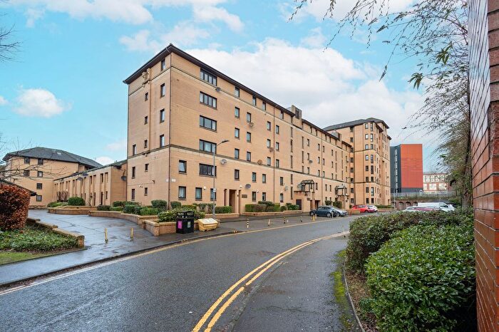 2 Bedroom Flat For Sale In Parsonage Square, Flat Graeme House, G4