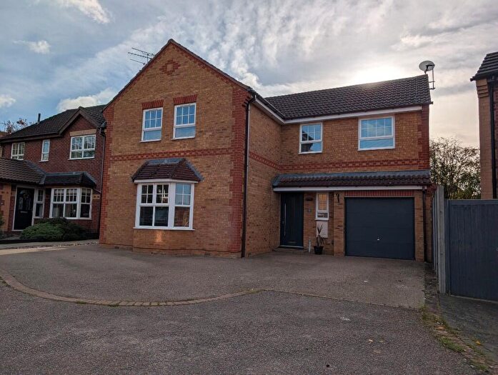 4 Bedroom Detached House For Sale In Holdenby Close, Market Harborough, Leicestershire, LE16