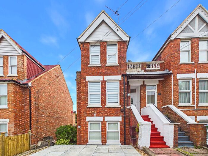 2 Bedroom Maisonette For Sale In Canterbury Road, Folkestone, Kent, CT19