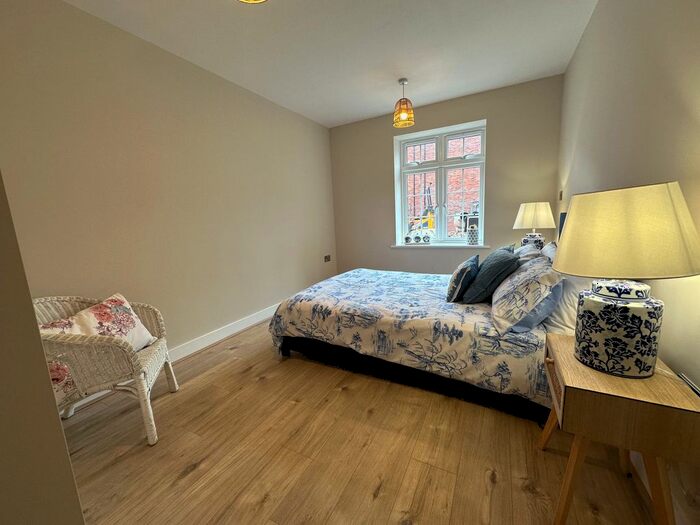 1 Bedroom Flat For Sale In Apartment, Whittle House, Warwick Street, Earlsdon, Coventry, CV5