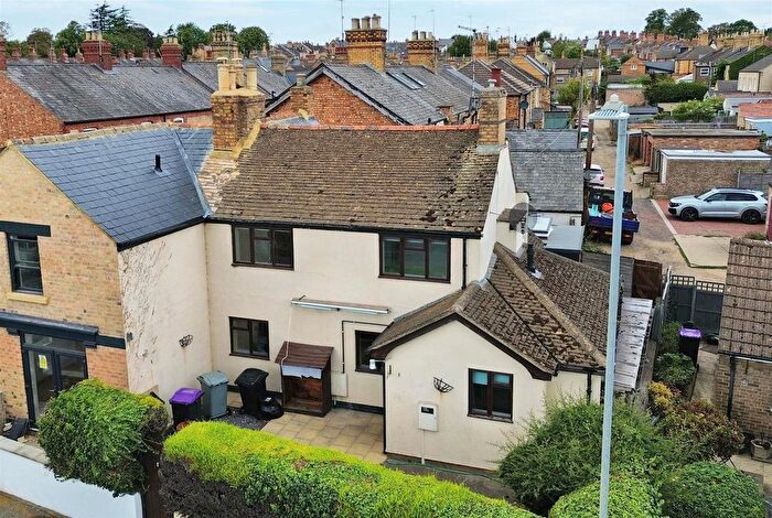 2 Bedroom Semi-Detached House For Sale In East Street, Stamford, PE9