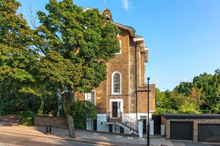 3 Bedroom Apartment To Rent In Hamilton Terrace, St. John's Wood, London, NW8