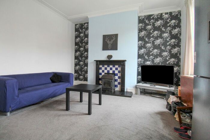 4 Bedroom Terraced House To Rent In Beechwood Mount, Burley, Leeds, LS4