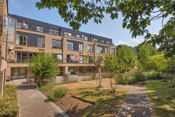 2 Bedroom Flat For Sale In The Orpines, Wateringbury, Maidstone, ME18