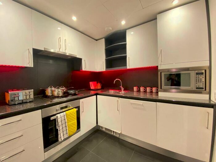 2 Bedroom Apartment To Rent In Westferry Circus, E14