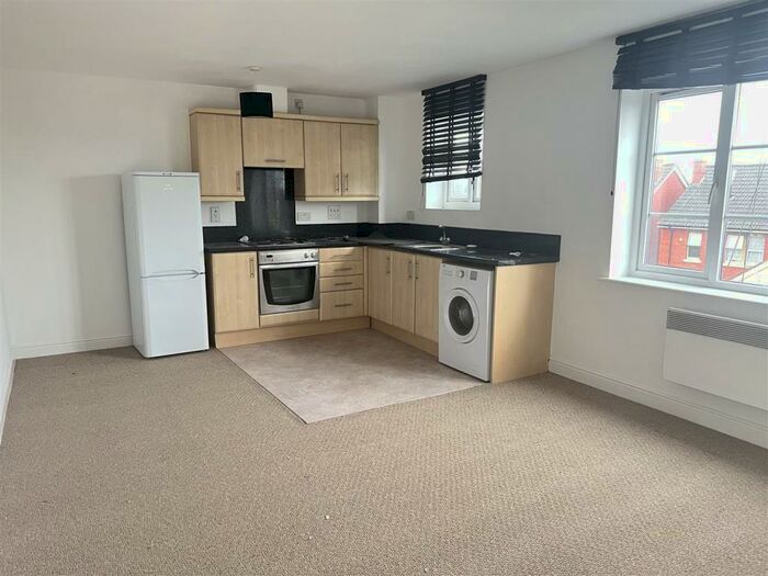 Studio To Rent In Thomas Edward Coard, Gorse Hill, Swindon, SN2