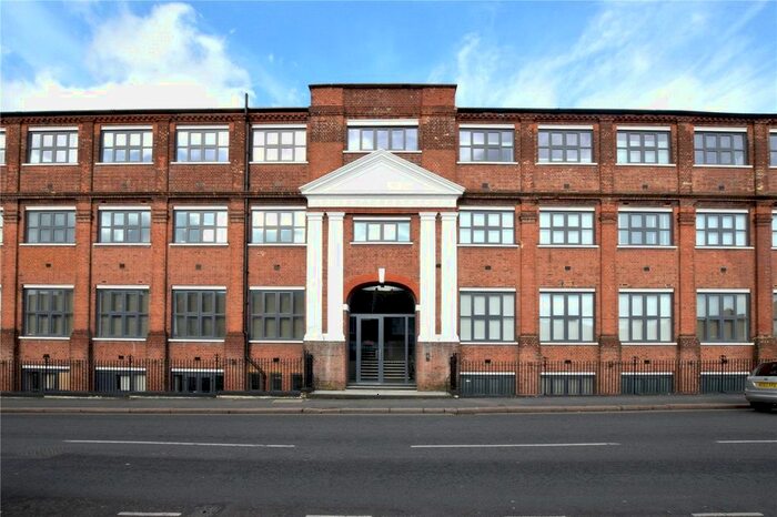 1 Bedroom Flat To Rent In Whippendell Road, Watford, Hertfordshire, WD18