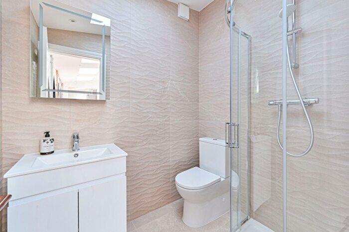 Studio To Rent In Lillie Road, Fulham, London, SW6