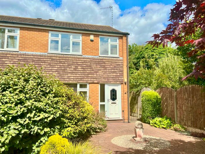 3 Bedroom Semi-Detached House To Rent In Roseacre, Queens Road, Beeston, NG9