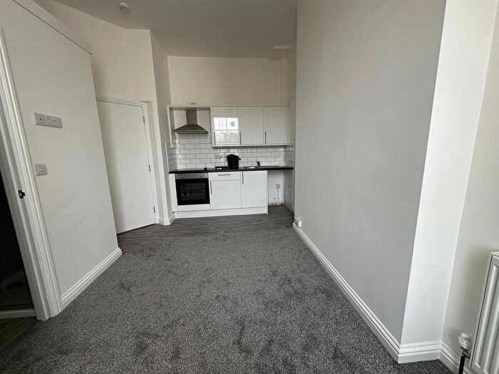 Studio To Rent In Belgrave Road, Torquay, TQ2