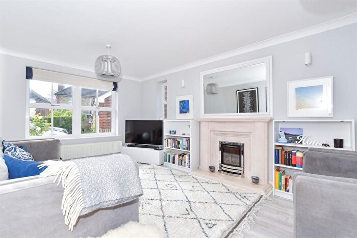 4 Bedroom Detached House For Sale In Stirling Road, Kings Hill, West Malling, Kent, ME19