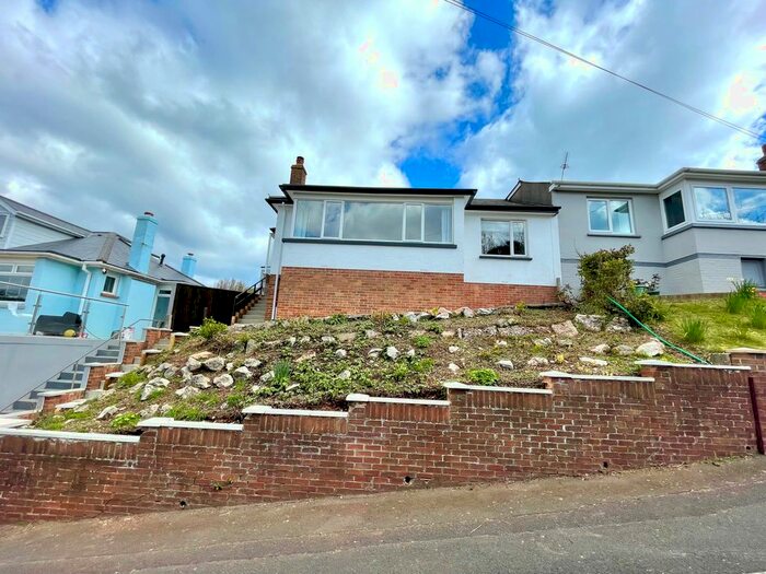 2 Bedroom Semi-Detached Bungalow To Rent In Windsor Road, Torquay, TQ1