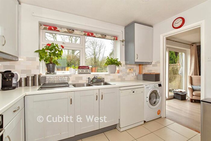 3 Bedroom Detached House For Sale In Northdowns, Cranleigh, Surrey, GU6