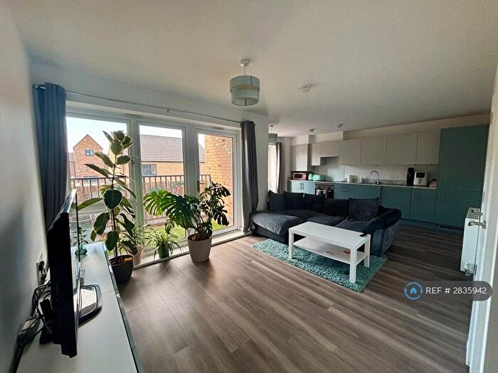 1 Bedroom Flat To Rent In Elder Crescent, St Neots, PE19