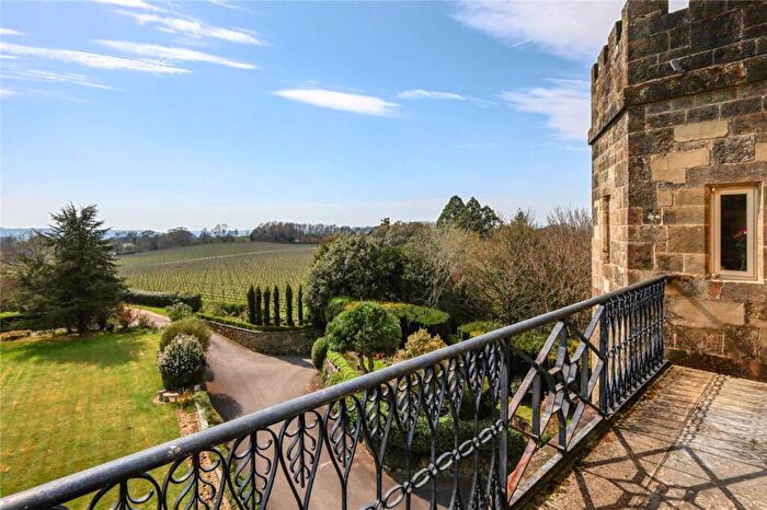 3 Bedroom Apartment For Sale In Nutbourne Lane, Nutbourne, RH20