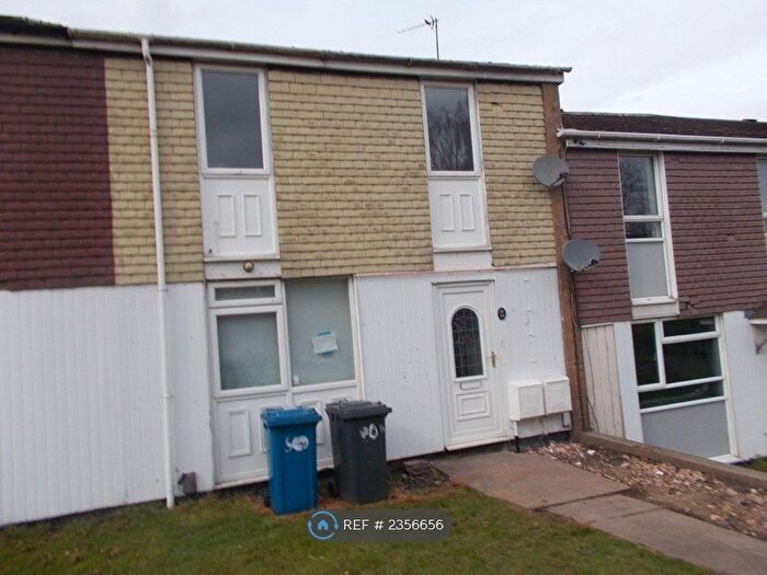 2 Bedroom Flat To Rent In Hamble, Tamworth, B77