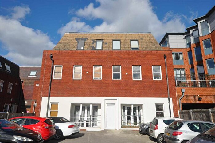 2 Bedroom Apartment To Rent In Rainsford Road, Chelmsford, CM1