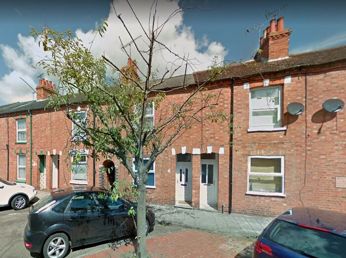 2 Bedroom House To Rent In St Marys Street, MK13