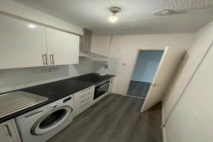 1 Bedroom Flat To Rent In Summer Lane, Birmingham, B19
