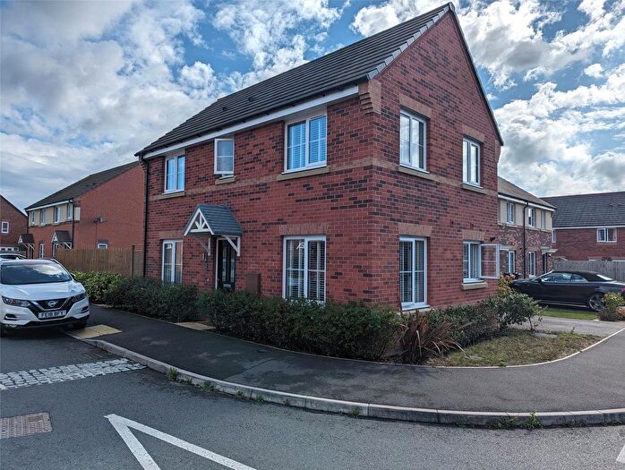 3 Bedroom Detached House For Sale In Battlestead Road, Burton-On-Trent, Staffordshire, DE13