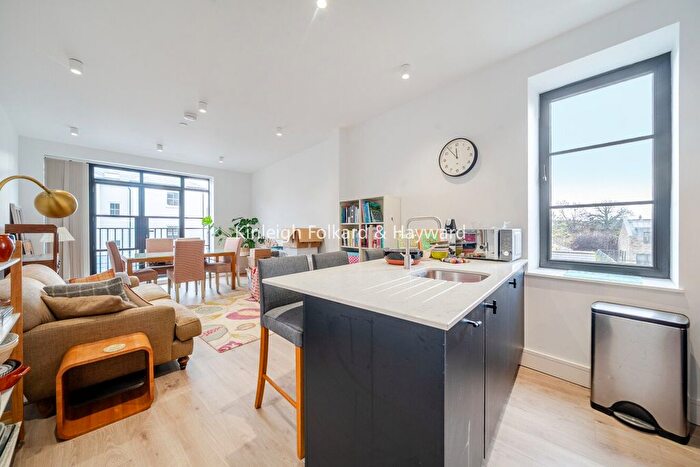 1 Bedroom Flat To Rent In Mitcham Lane, Streatham, SW16