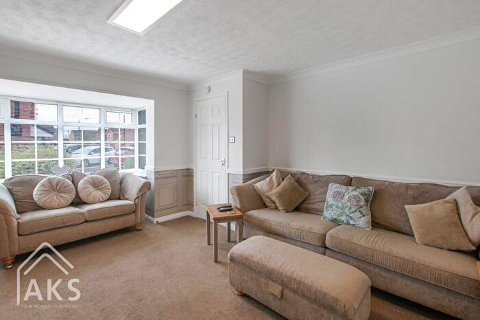 4 Bedroom Detached House For Sale In Woodmans Croft, Hatton, DE65