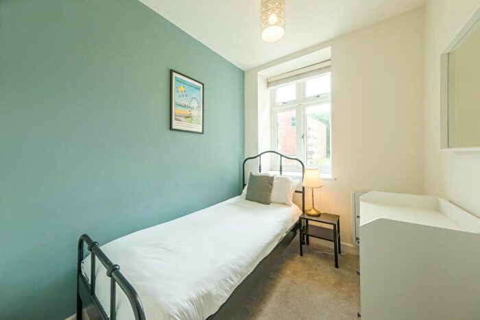 2 Bedroom Flat For Sale In Champion Court, Champion Square, Bristol, BS2