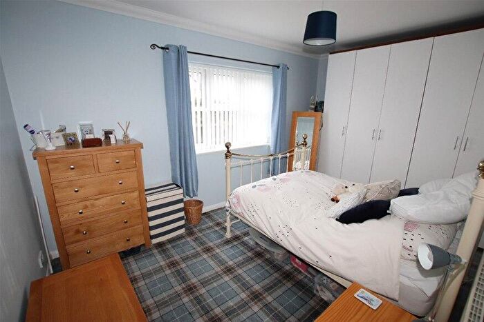 2 Bedroom Flat For Sale In Harold Road, Clacton On Sea, CO15