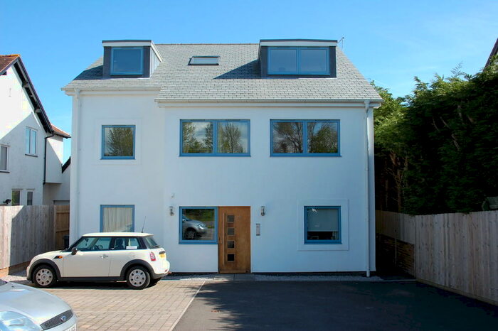 2 Bedroom Flat To Rent In Chudleigh Road, Exeter, EX2