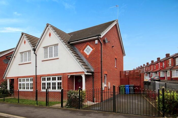 3 Bedroom Semi-Detached House To Rent In Brantwood Terrace, Manchester, M9