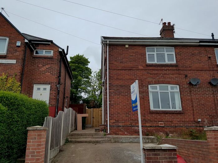 3 Bedroom Semi-Detached House To Rent In North Road, East Dene, Rotherham, S65