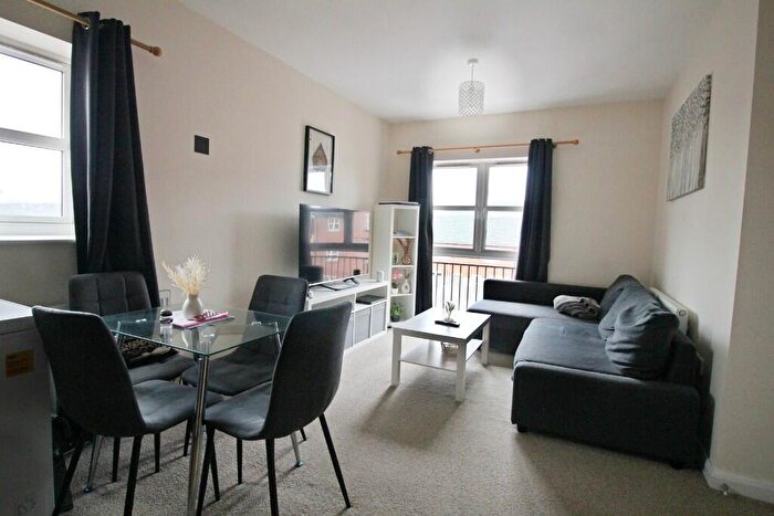 2 Bedroom Apartment To Rent In Knighton Lane, Aylestone, Leicester, LE2