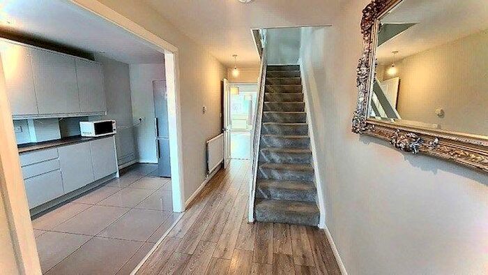 2 Bedroom Terraced House To Rent In Sydney Road, London, N10