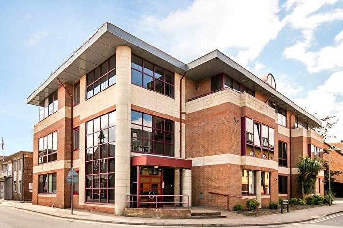 2 Bedroom Apartment For Sale In Consort Way, Horley, Surrey, RH6