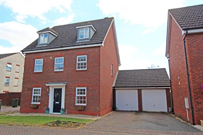 5 Bedroom Detached House For Sale In Rothbart Way, Hampton Hargate, Peterborough, PE7