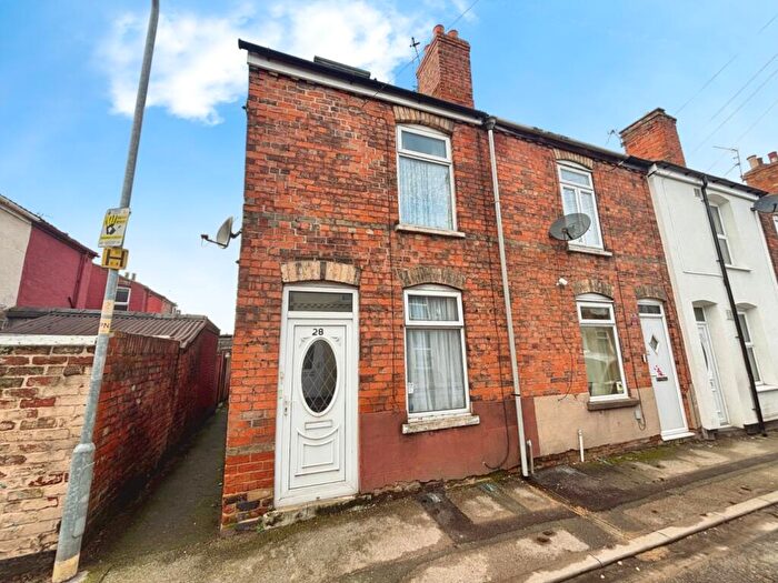 2 Bedroom End Of Terrace House For Sale In Wheeldon Street, Gainsborough, DN21