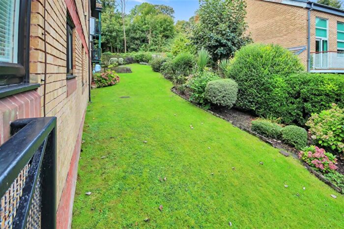 2 Bedroom Retirement Property For Sale In Tongdean Lane, Withdean, Brighton, BN1