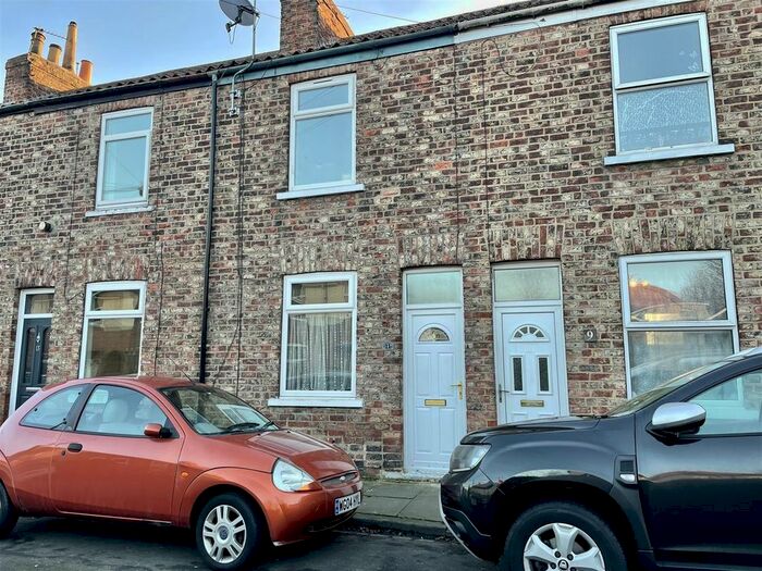 2 Bedroom Terraced House To Rent In Field View, York, YO30