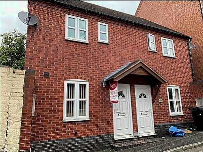 2 Bedroom Terraced House To Rent In Moat St, Bridgnorth, WV16