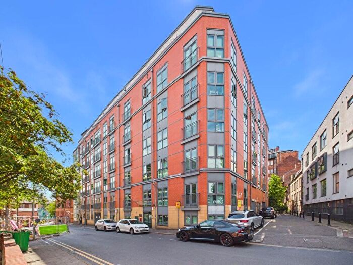 2 Bedroom Flat For Sale In Woolpack Lane, Nottingham, Nottinghamshire, NG1