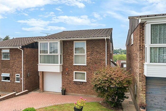 4 Bedroom Detached House For Sale In Eastern View, Biggin Hill, Westerham, TN16