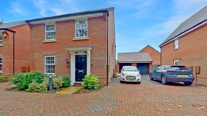 4 Bedroom Detached House To Rent In Barbon Drive, Mickleover, Derby, Derbyshire, DE3