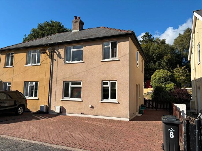 3 Bedroom Semi-Detached House For Sale In Dorlangoch, Brecon, LD3