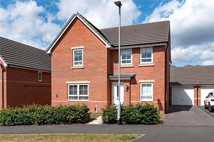 4 Bedroom Detached House For Sale In Perry Way, Morley, Leeds, West Yorkshire, LS27