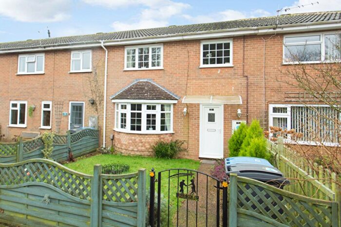 3 Bedroom Terraced House For Sale In Guilford Avenue, Whitfield, Dover, Kent, CT16