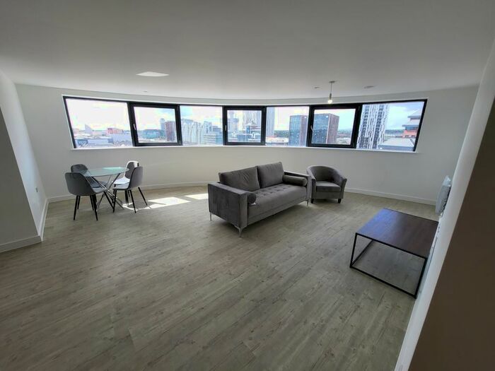 2 Bedroom Flat To Rent In Furness Quay, Salford, M50