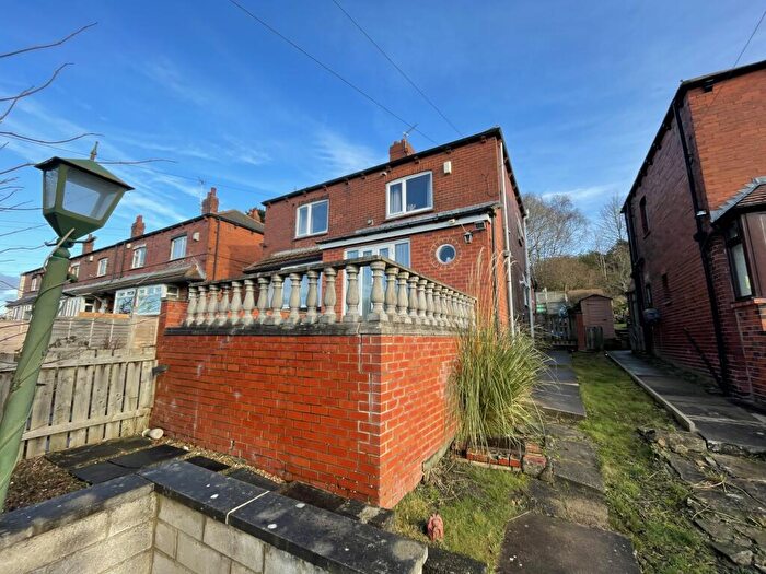 2 Bedroom Semi-Detached House For Sale In Blue Hill Lane, Leeds, LS12