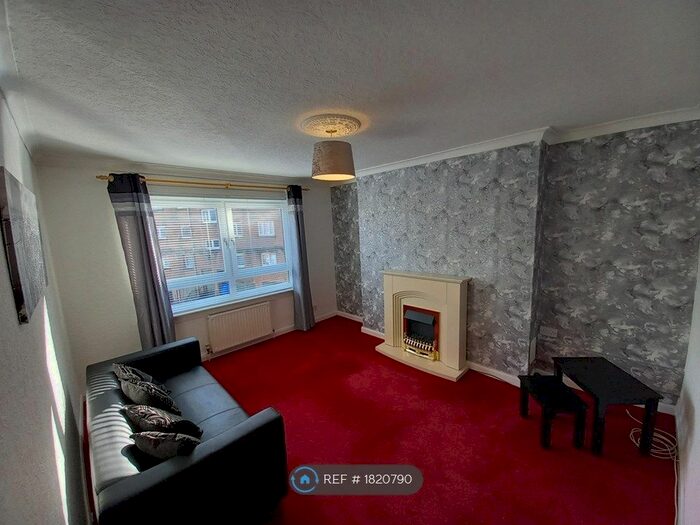 1 Bedroom Flat To Rent In Inverkip Street, Greenock, PA15