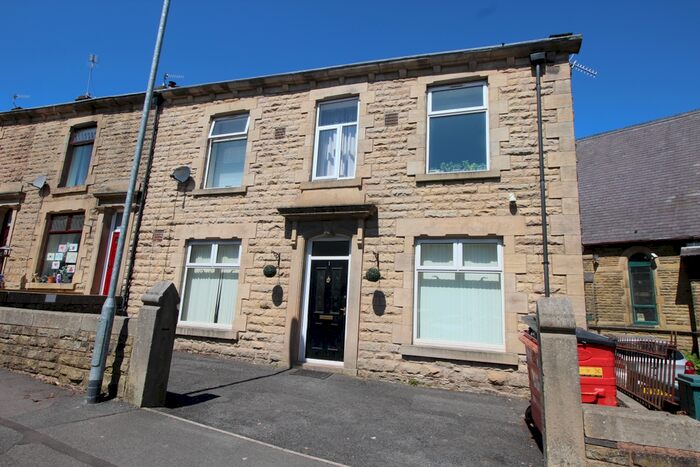 1 Bedroom Flat To Rent In Park Road, Darwen, Lancashire, BB3