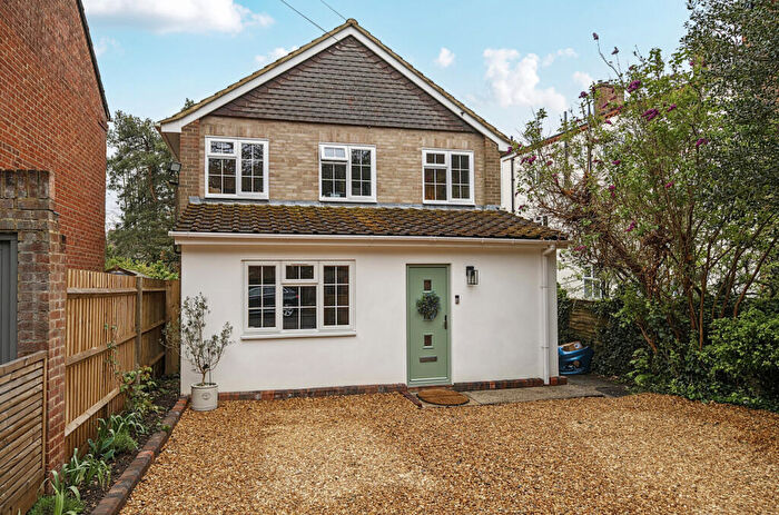 3 Bedroom Detached House For Sale In Richmond Road, Basingstoke, Hampshire, RG21